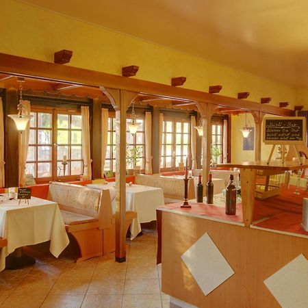 Hotel Naheschloesschen บาด มุนสเตอร์ อัม ชไตน์ เอเบิร์นบวร์ก ภายนอก รูปภาพ